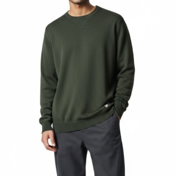 Jack & Jones L Jacob Crew Neck in Hunter Green 100% Cotton - Picture 1 of 16